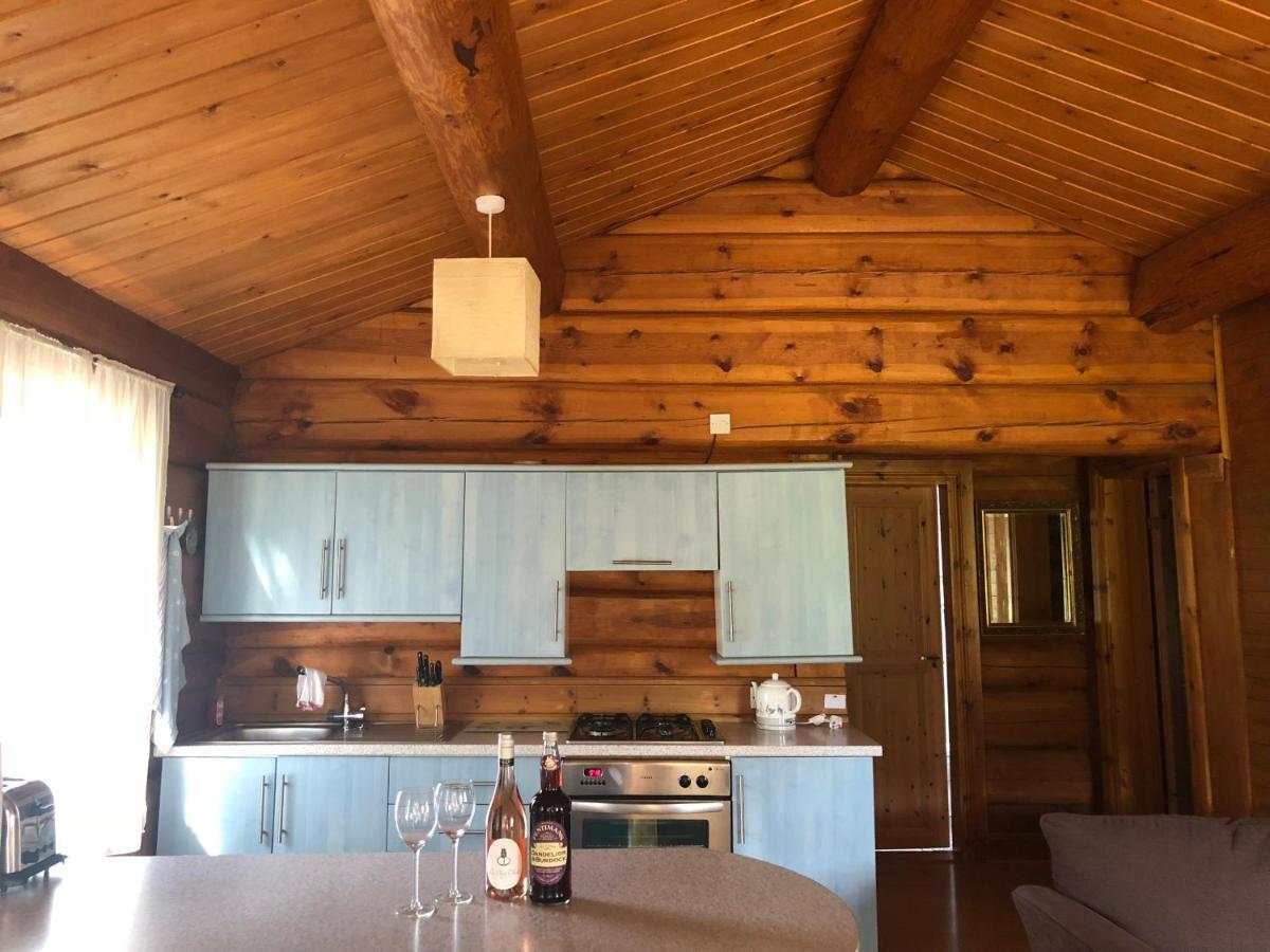 Log Home Village Ulverston Ngoại thất bức ảnh