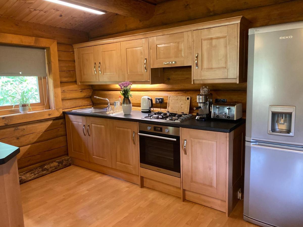 Log Home Village Ulverston Ngoại thất bức ảnh