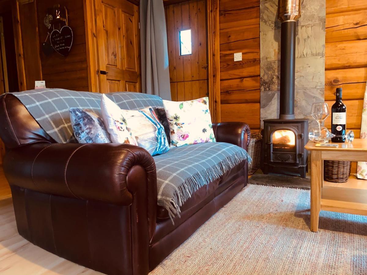 Log Home Village Ulverston Ngoại thất bức ảnh