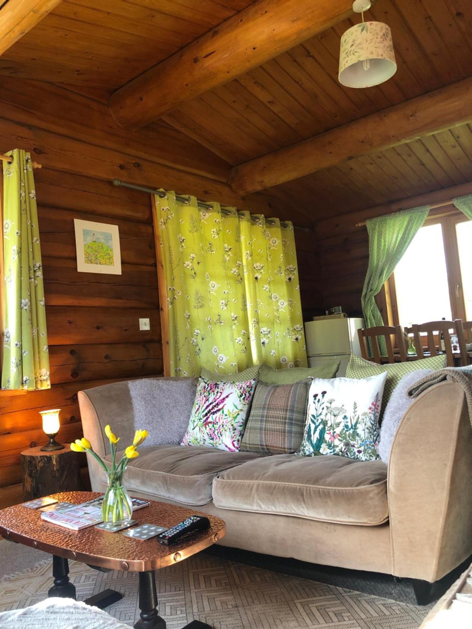 Log Home Village Ulverston Ngoại thất bức ảnh